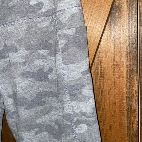 Gray Camo Leggings - Picture 3 of 4